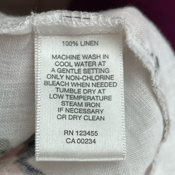 Lord and Taylor Womens size medium linen long sleeve button down shirt floral - Picture 5 of 5